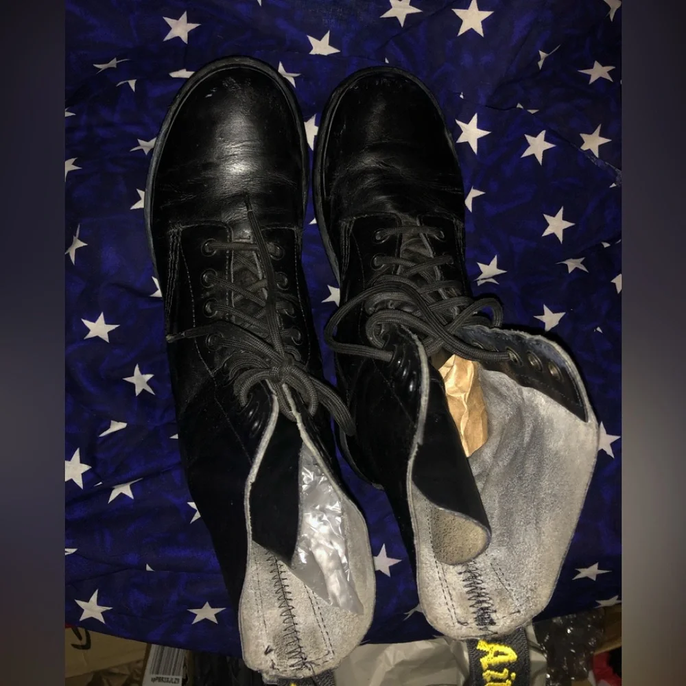 👽 Dr Marten splatter paint back boots size 8 US soft leather SPECIAL $65 BONES - Picture 5 of 7